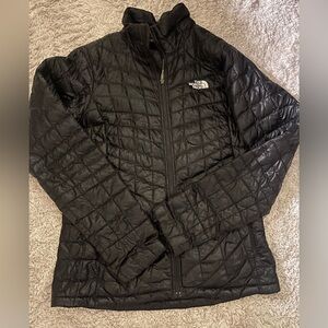 North Face Women’s Black Quilted Jacket Sz Small